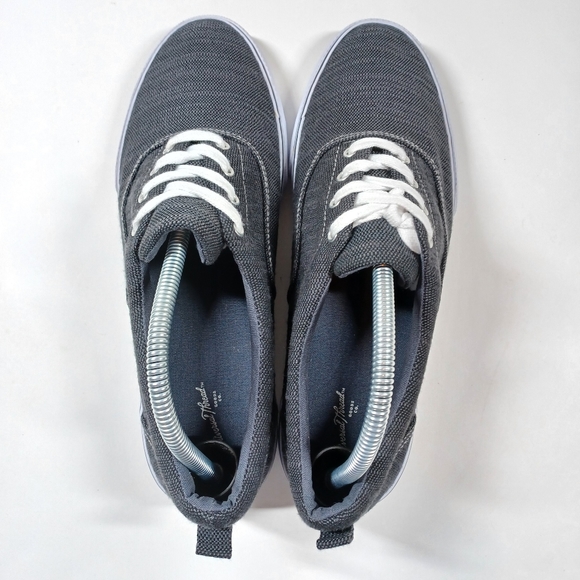 Universal Thread Charcoal Grey Women's Sneakers Size 10 Tennis Shoes - Picture 3 of 11